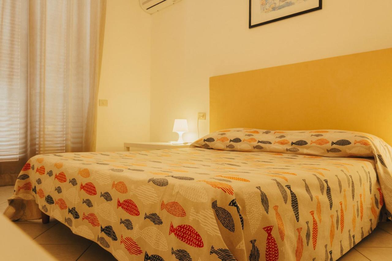 Hotel Villa Rosa Porto Azzurro Ngoại thất bức ảnh