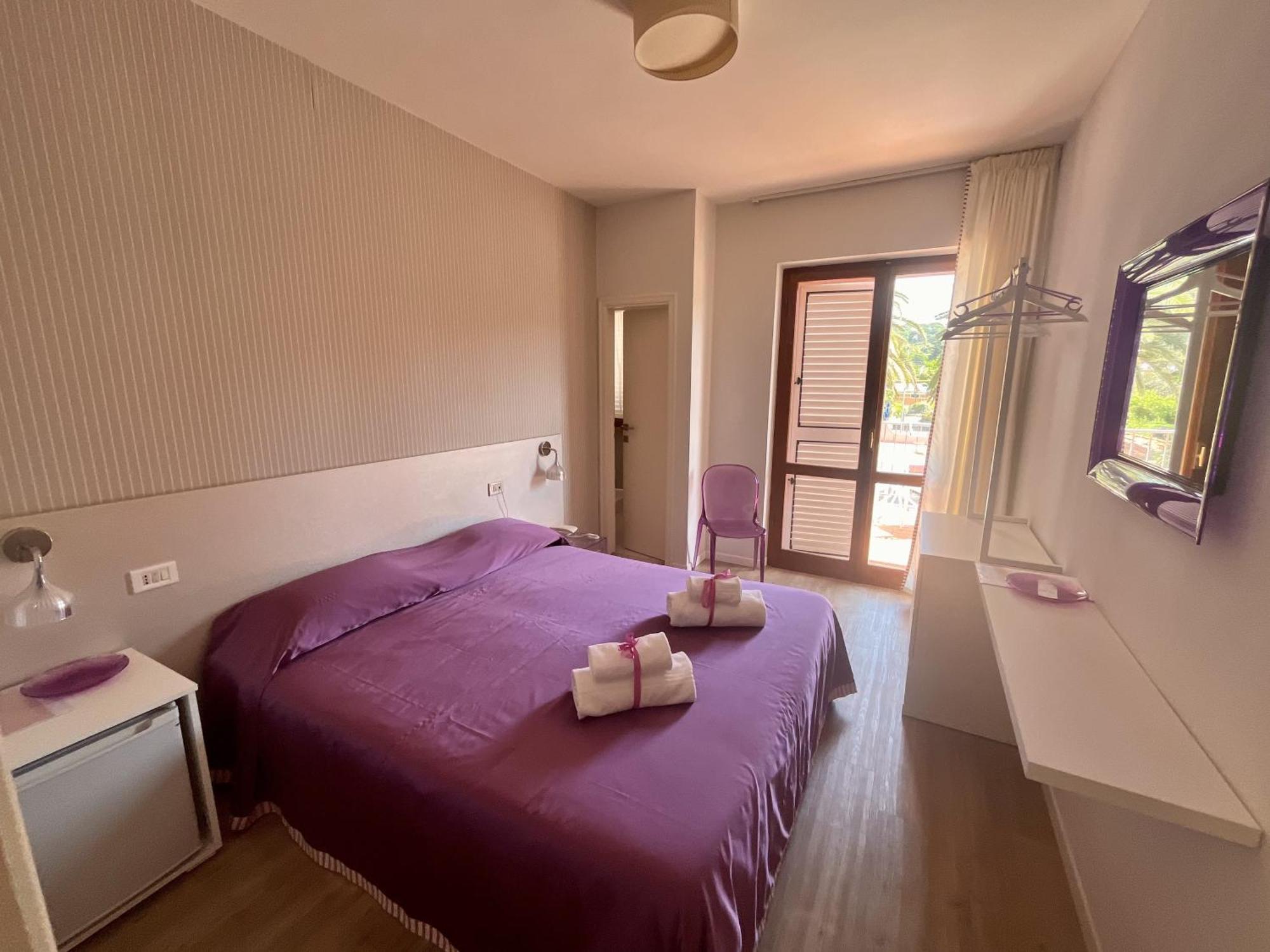 Hotel Villa Rosa Porto Azzurro Ngoại thất bức ảnh